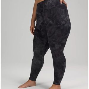 Lululemon diamond dye pitch grey leggings 25” size 4 .